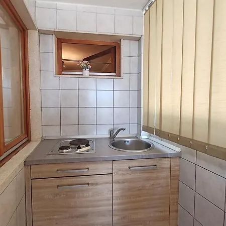 Lucerna Neum
